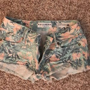 Bullhead floral shorts